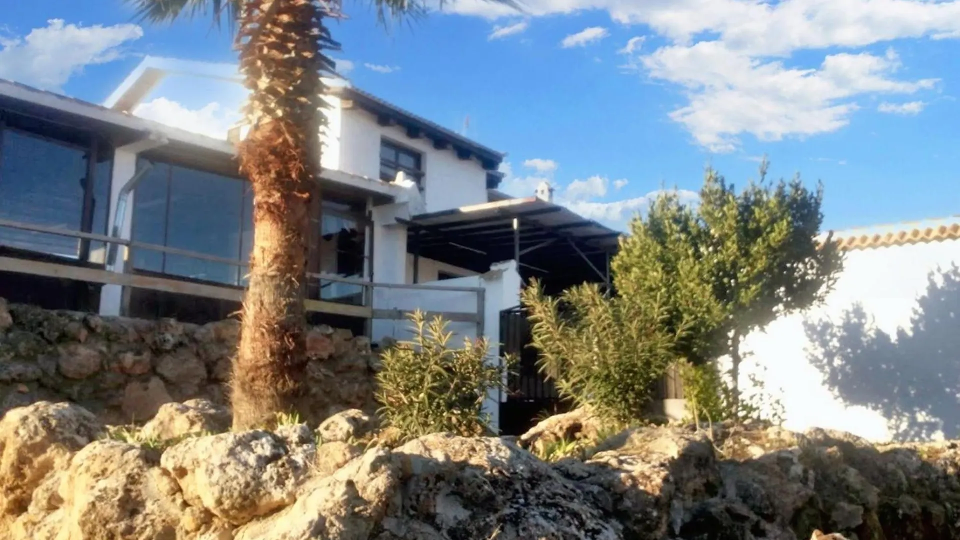 Luxurious Villa In Loja With Pool